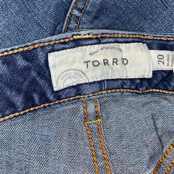 Torrid size 20 distressed jeans - Picture 3 of 10